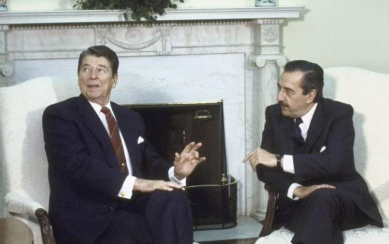 Milei, la foto y la presión de EEUU