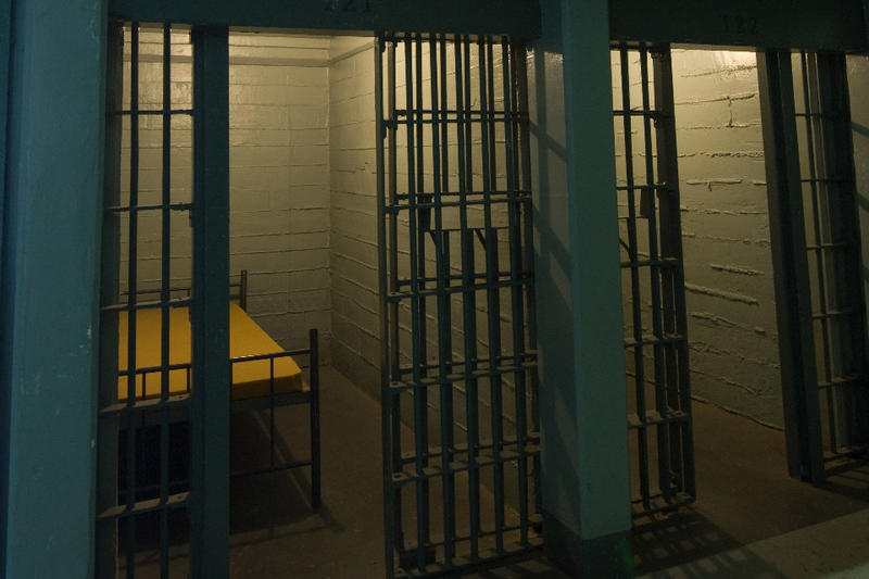 Elena. Perché a chi si suicida in cella va restituito un nome