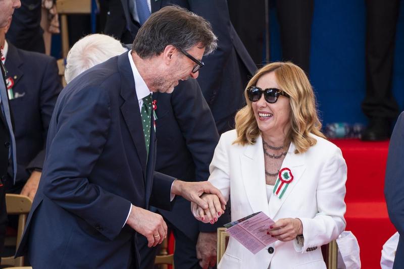 Meloni e Giorgetti campioni del rigore: come un governo di destra è diventato più draghiano di Draghi Meloni e Giorgetti campioni del rigore: come un governo di destra è diventato più draghiano di Draghi