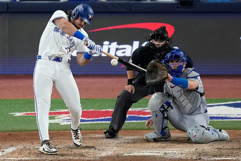 Blue Jays fever sets in as Canada takes in the World Series for the first time in 32 years Blue Jays fever sets in as Canada takes in the World Series for the first time in 32 years