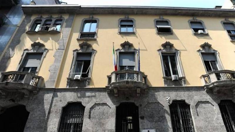 Milano, prepara ricorso al Tar con l'intelligenza artificiale e cita sentenze inesistenti: avvocato a rischio censura. I giudici: «Condotta sleale»