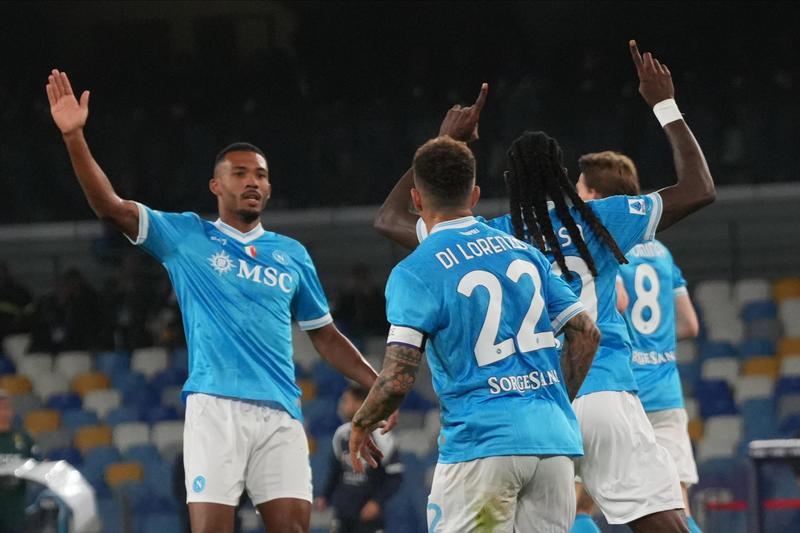 Napoli-Inter 3-1, il tris azzurro vale il primo posto
