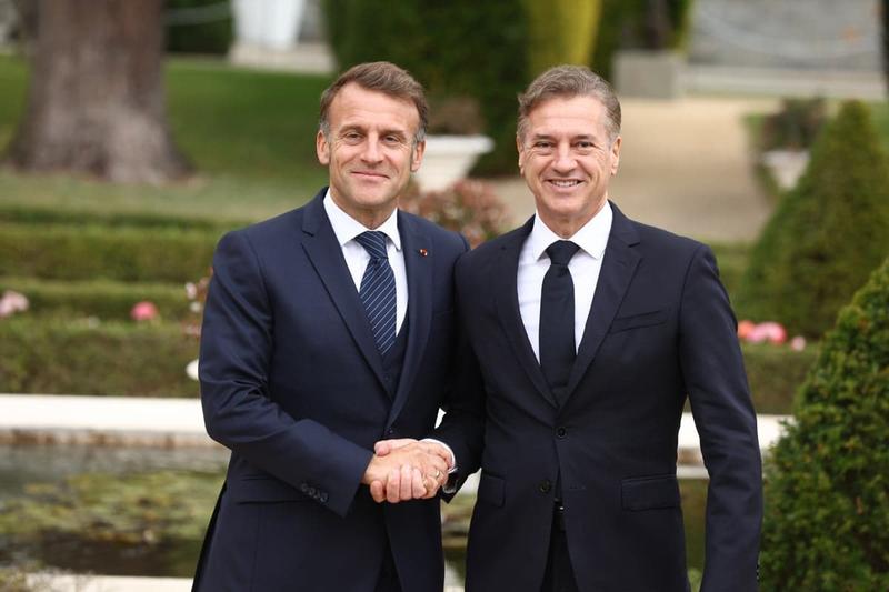 (PORTRET TEDNA) Emmanuel Macron: Golobov najboljši prijatelj je doma sluga desnice (PORTRET TEDNA) Emmanuel Macron: Golobov najboljši prijatelj je doma sluga desnice