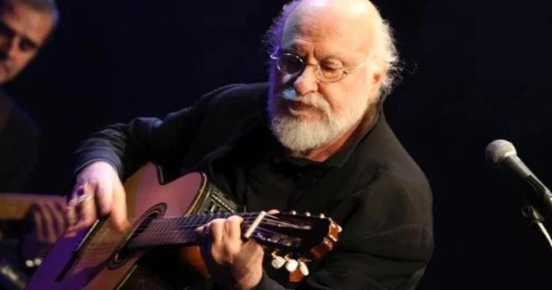 Ο Διονύσης Σαββόπουλος και η Ελλάδα της αυτογνωσίας Ο Διονύσης Σαββόπουλος και η Ελλάδα της αυτογνωσίας