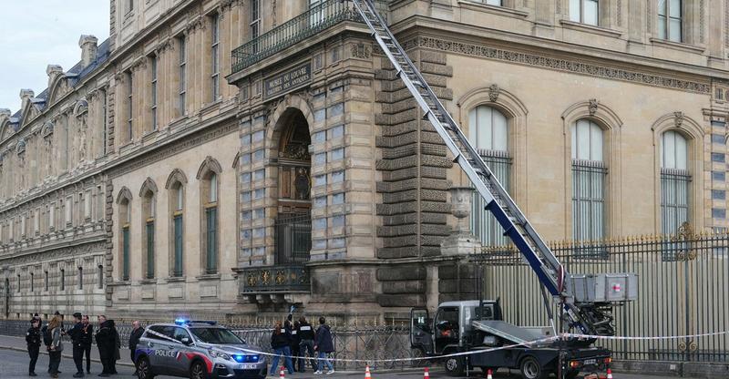 Louvre Heist Encapsulates a Western Culture That Will Not Defend Itself