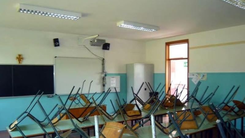 Terno d’Isola, alunna colpita da plafoniera. «Verificato l’intero impianto» Terno d’Isola, alunna colpita da plafoniera. «Verificato l’intero impianto»