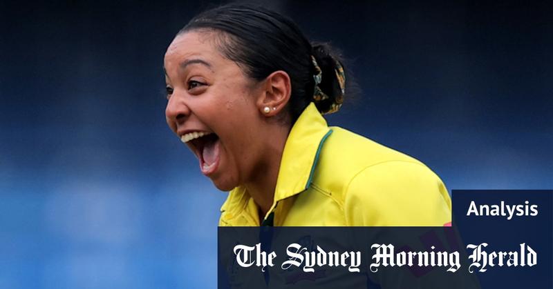 Alana King has magic in her fingers. It’s a joy to watch, unless you’re the batter facing her