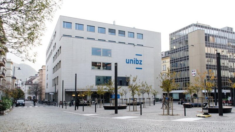 La libera università di Bolzano diventa sempre più tedesca