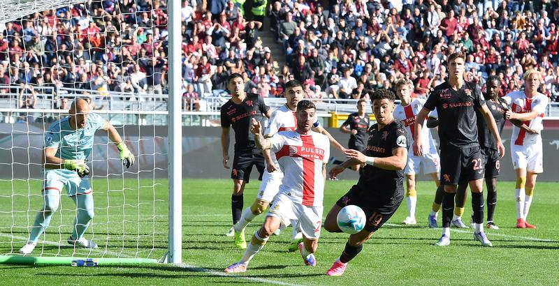 Il Torino ribalta il Genoa nel finale: 2-1 al 90’ /