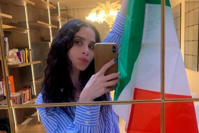 Chi è Azzurra Barbuto, la giornalista allontanata a Ore 14. “Sono islamofoba, non è un delitto”