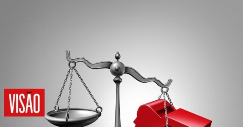 Denúncia anónima: a amiga genial