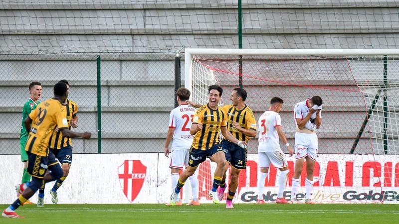 La Juve Stabia sfiora il colpaccio a Padova ma viene raggiunta sul 2-2. In gol i 18enni Cacciamani e De Pieri