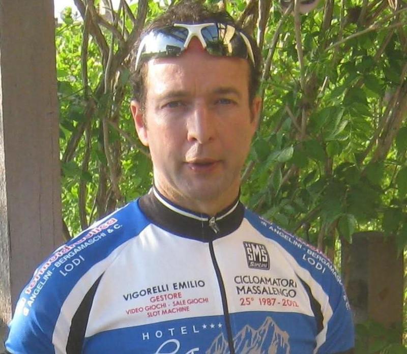 Damiano Contardi, l’ultimo saluto al 62enne morto in un incidente in moto: “Sempre sorridente e generoso”