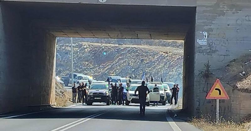 Κρήτη: Παύση πληρωμών και ο φόβος της ευλογιάς βγάζουν τα τρακτέρ στους δρόμους!