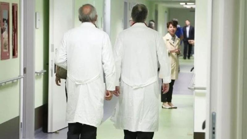 Personale sanitario, nuovo esodo in vista: «Oltre 2.700 in pensione entro il 2038»