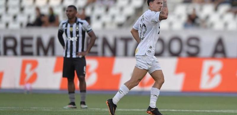 Ponto com sabor de vitória para o Santos no Engenhão