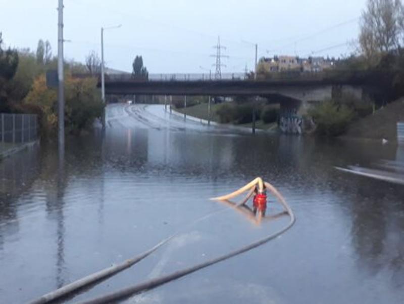Голямо наводнение в София, граждани са бесни