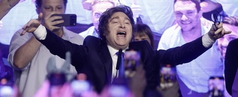 Javier Milei trionfa alle legislative: l’Argentina vira ancora a destra