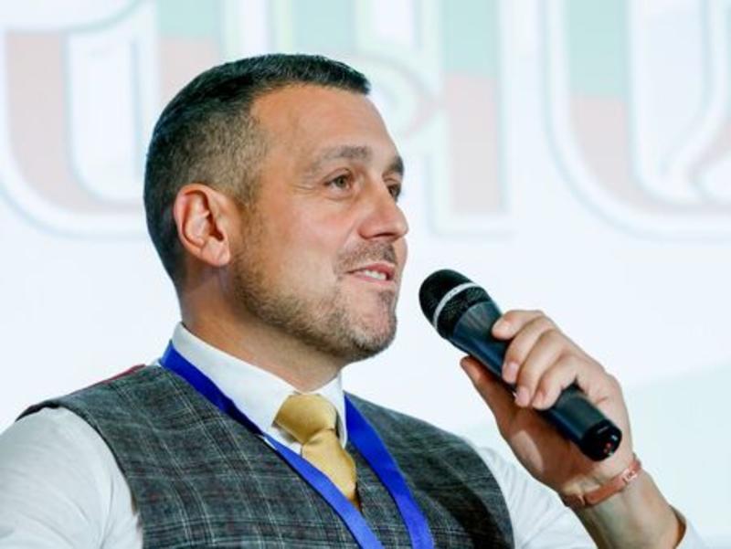 Кметът на Елин Пелин: „Пакост или лакомство“ всъщност е „диабет или затвор“