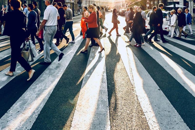 «Ο καθένας μόνος του...»