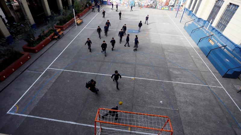 60 minutos diarios: la ley que puede transformar la educación chilena