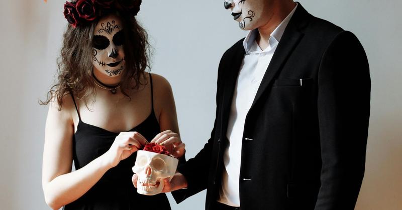 How Halloween Dating Events Could Help You Find Your Boo