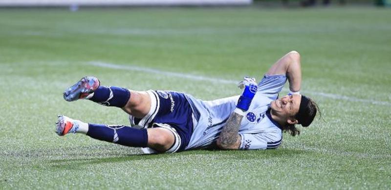 Jogadores vão pegar seus lotes no latifúndio do flagelo que é a arbitragem?