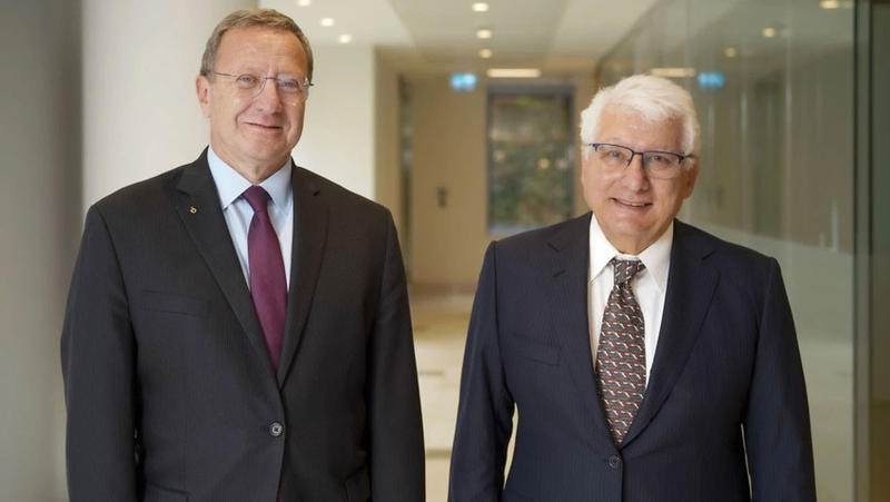 Batışların, risklerin merkezinde yaşadılar, görüntülü görüşerek ‘Krizlerin Anatomisi’ni yazdılar Batışların, risklerin merkezinde yaşadılar, görüntülü görüşerek ‘Krizlerin Anatomisi’ni yazdılar