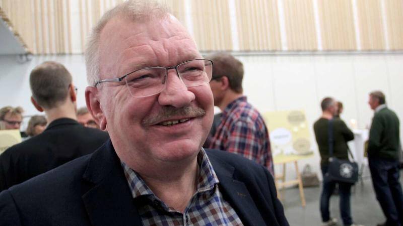 »Hvad med Stilling station?« »Hvad med Stilling station?«