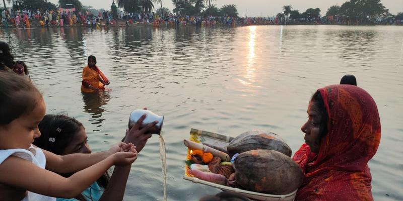 BJP's Closure Order to Fish and Meat Shops for Chhath Puja, Followed by Threats, Sparks Tension in Bengal Town