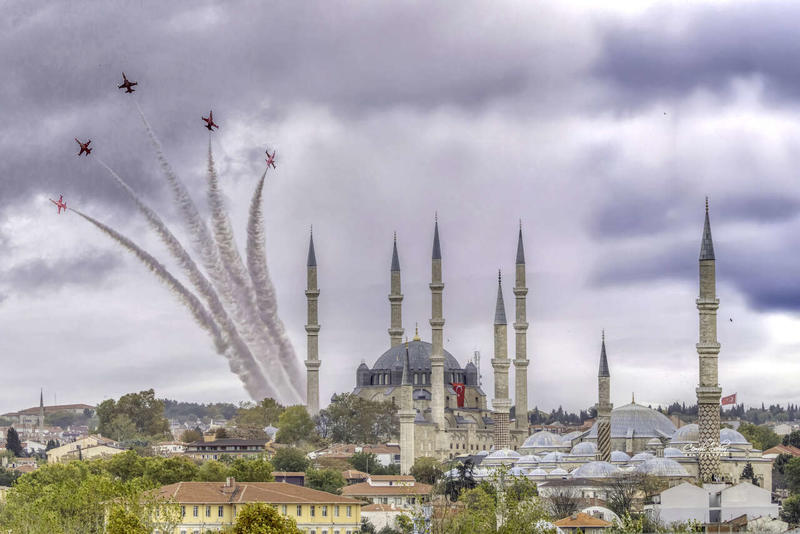 ‘’Edirne Semalarında Cumhuriyetin Kanatları Destan Yazdı’’ ‘’Edirne Semalarında Cumhuriyetin Kanatları Destan Yazdı’’