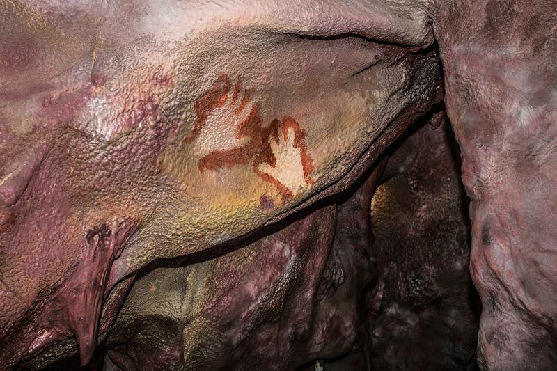 Were Neanderthals capable of making art?