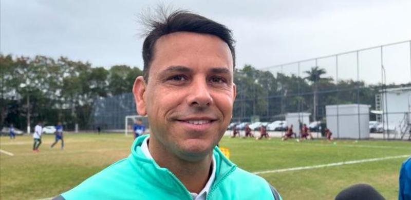 A 24 horas do fim do prazo, só dez clubes entram em grupo para debater árbitros