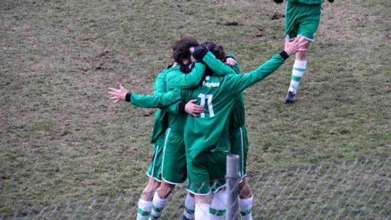 I sogni rubati ai giovani calciatori: “Mi hanno chiesto duemila euro per il cartellino di mio figlio”