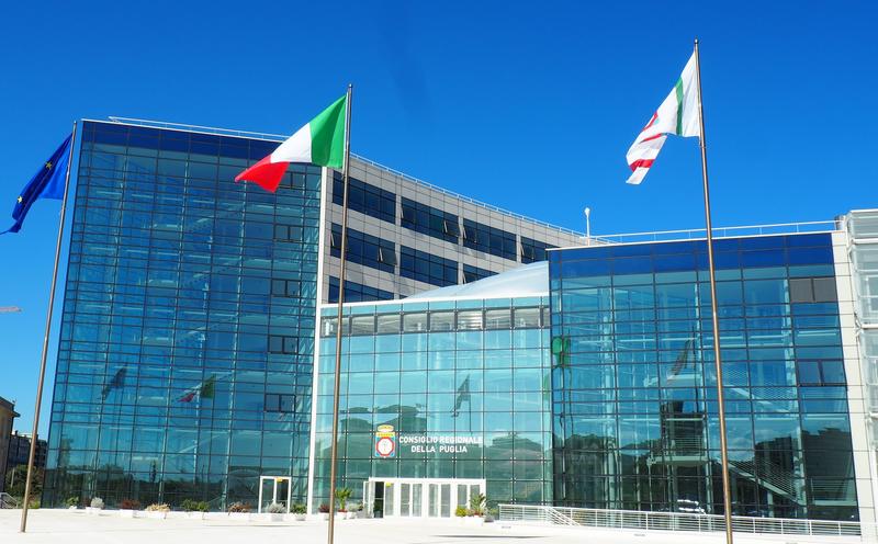 Regionali, i candidati ruvesi in corsa verso il Palazzo di via Gentile 52 Regionali, i candidati ruvesi in corsa verso il Palazzo di via Gentile 52