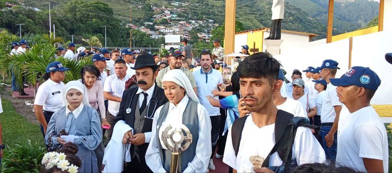 Efectivos de seguridad custodiaron celebración del natalicio de San José Gregorio Hernández Efectivos de seguridad custodiaron celebración del natalicio de San José Gregorio Hernández
