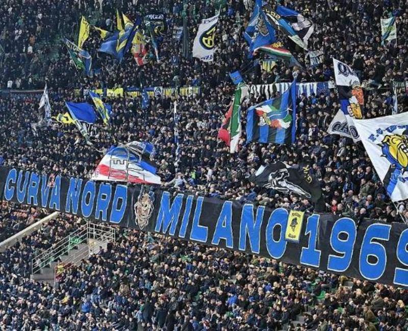 San Siro, la Nord ritorna a cantare. Ma addio ai vecchi simboli