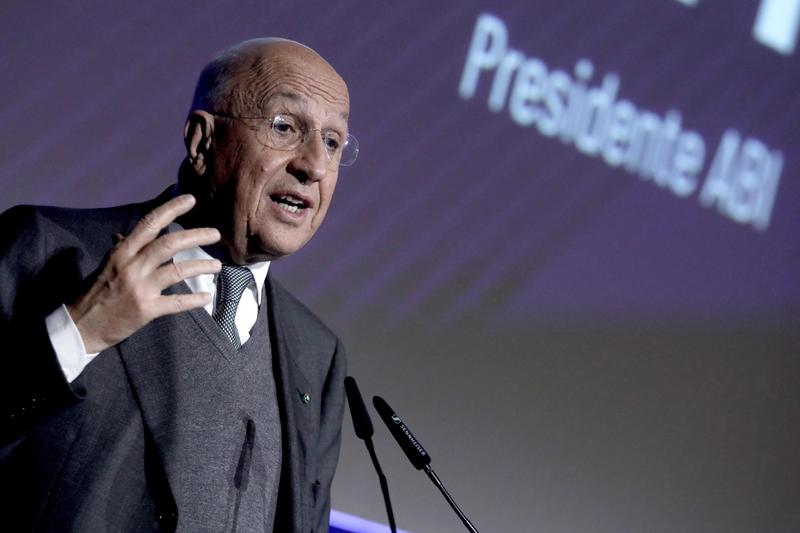 L’appello dei banchieri: 