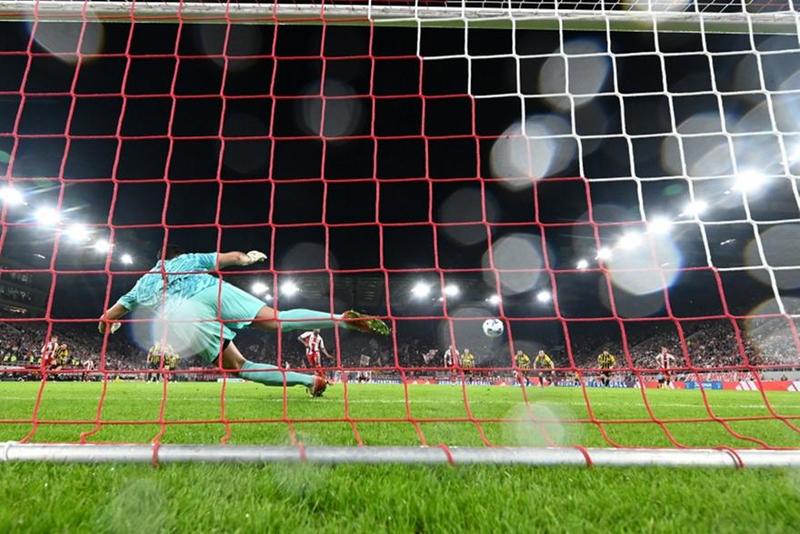 Ολυμπιακός: Πάλι καλά που δεν τραυματίστηκε ο Ελ Κααμπί, όπως ο Ντε Μπρόϊνε! Ολυμπιακός: Πάλι καλά που δεν τραυματίστηκε ο Ελ Κααμπί, όπως ο Ντε Μπρόϊνε!