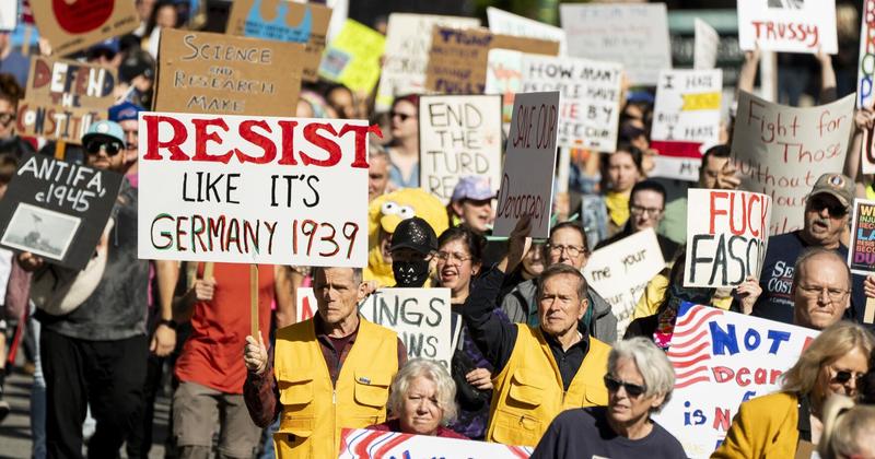 Letter: Buffalo police did a great job with 'No Kings' Letter: Buffalo police did a great job with 'No Kings'