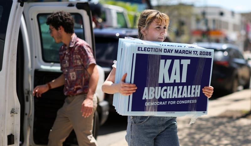 House Candidate Kat Abughazaleh Calls Her Indictment for Protesting a “Political Prosecution” House Candidate Kat Abughazaleh Calls Her Indictment for Protesting a “Political Prosecution”