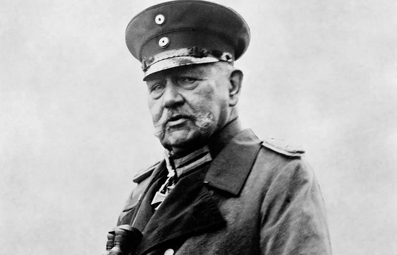 Books /					 													 						What drove the German housewife to vote for Hitler?