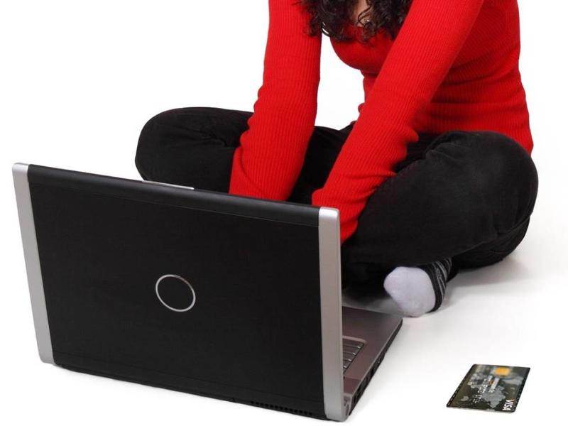 Come aiutare chi fa acquisti compulsivi