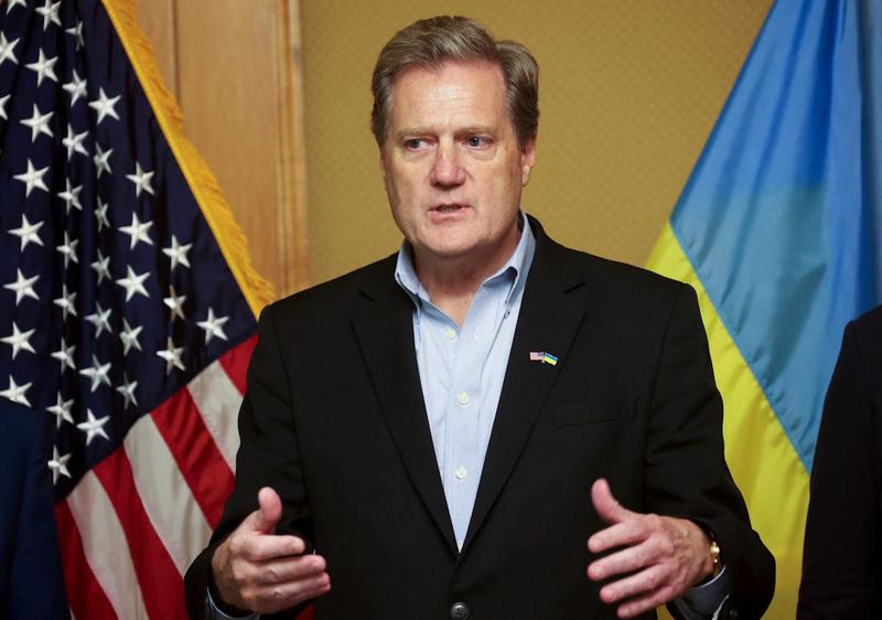 GOPer Joins Dems in Fury Over Trump Refusal to Share Boat Strike Info