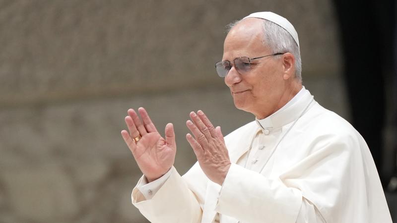 Grande attesa per Papa Leone XIV che dirà messa per la prima volta al cimitero del Verano il 2 novembre