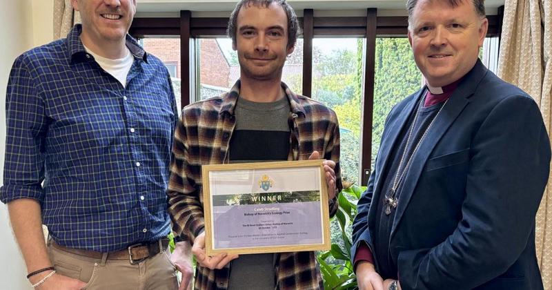 UEA student wins top prize for endangered bird research