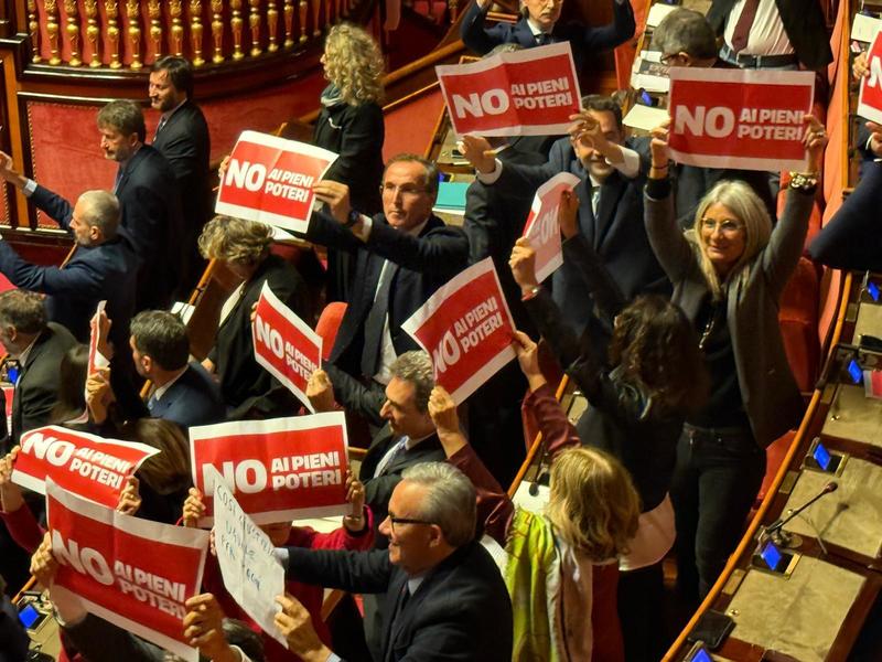 Giustizia, ok finale alla riforma. Via libera alle carriere separate. Ora battaglia sul referendum