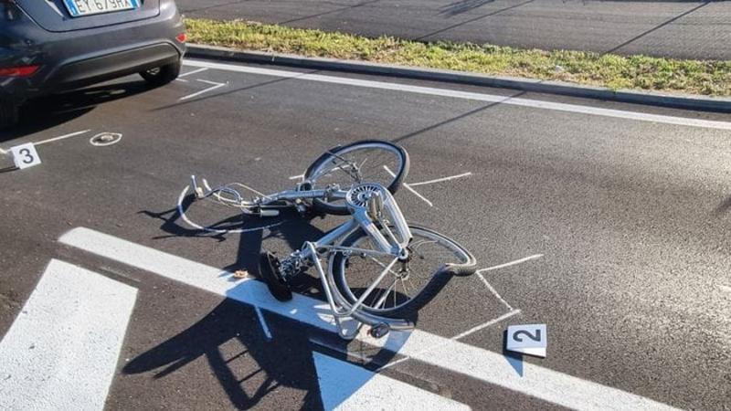 Incidenti in bici raddoppiati in 10 anni: «Più ciclisti e rischi alle rotonde»