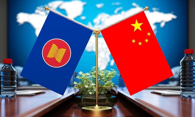The China–ASEAN Pact: Strengthening the Eastern Bloc against U.S. Protectionism The China–ASEAN Pact: Strengthening the Eastern Bloc against U.S. Protectionism