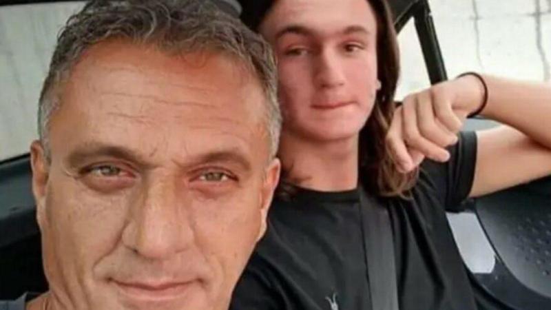 Evan Delogu, le lacrime del papà: “Era il più grande fan della sorella Andrea, le ho detto di andare avanti in tv”